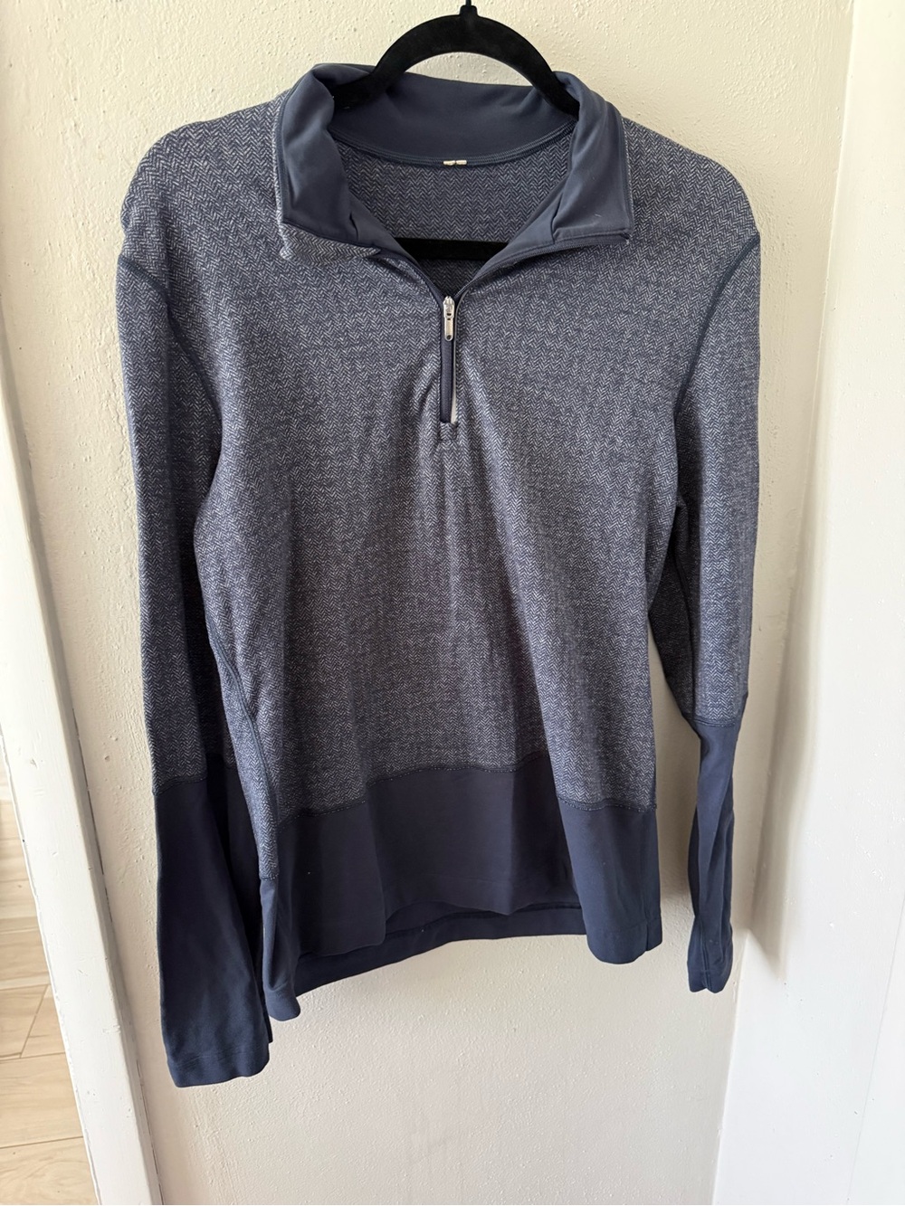 Women lululemon (best size 6-8) Heathered Navy Quarter-Zip Pullover Sweater